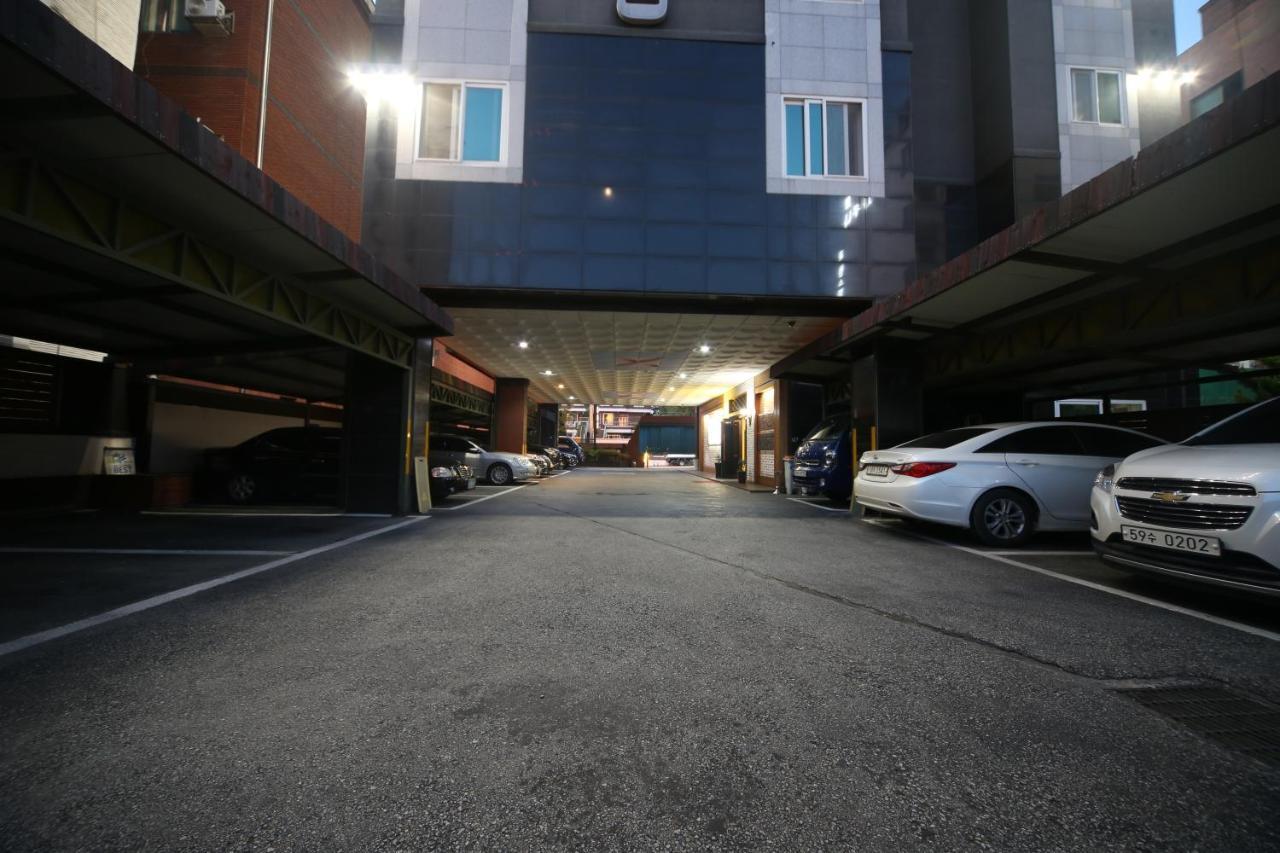 Dubai Hotel Daejeon Dış mekan fotoğraf